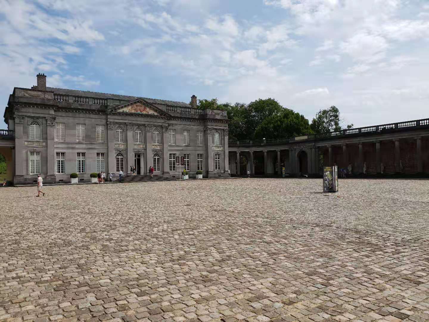 Hidden Secret In Belgium - Castle Of Seneffe - Ginger Around The World