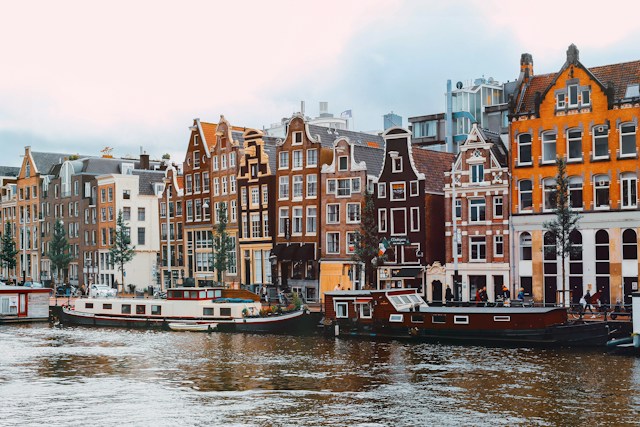 SAS One-Way Sale from Thailand to Europe: €806 Business Class (€201 Economy Class)
