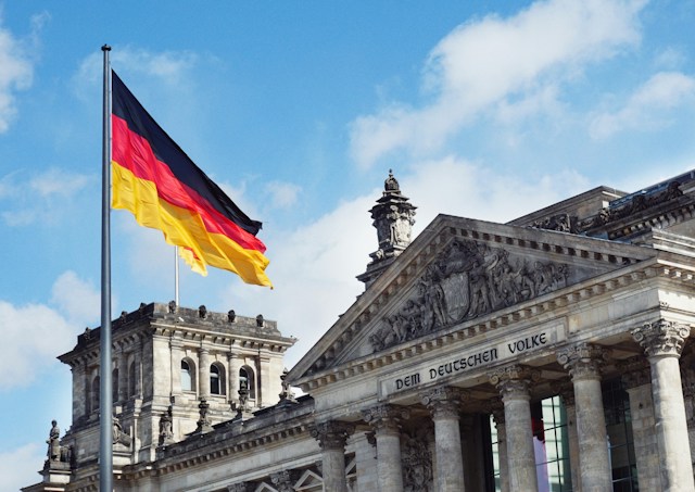 Dusseldorf & Berlin: €232/£199 Eurowings BIZClass from London (Recliners Possible)