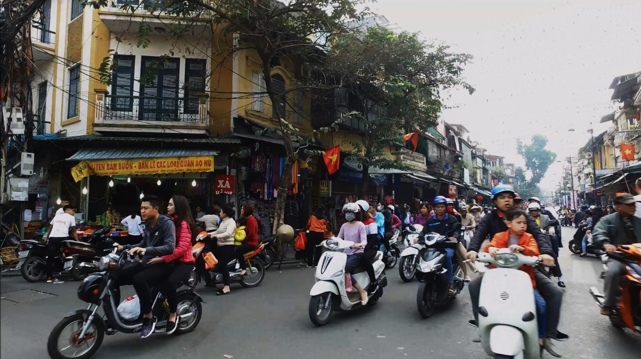 Hanoi on the back of motorcycle video