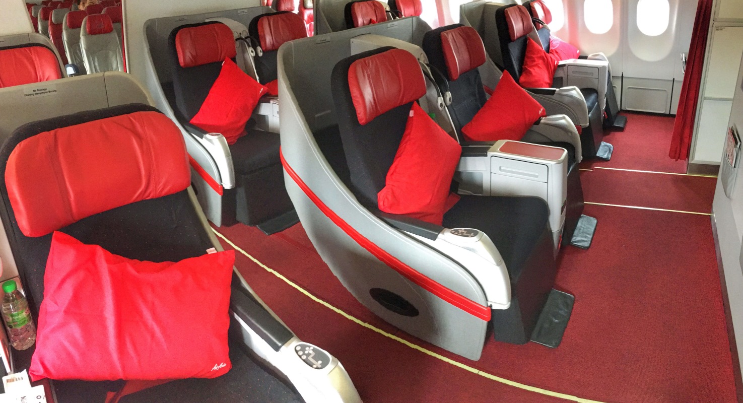 Air Asia X Flatbed-Business Class seats panorama