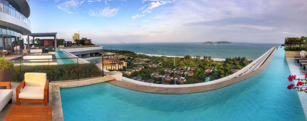 Roosewood Sanya infinity pool