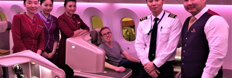 juneyao business class dreamliner b787-9 crew