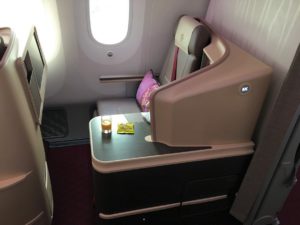 juneyao business class dreamliner b787-9