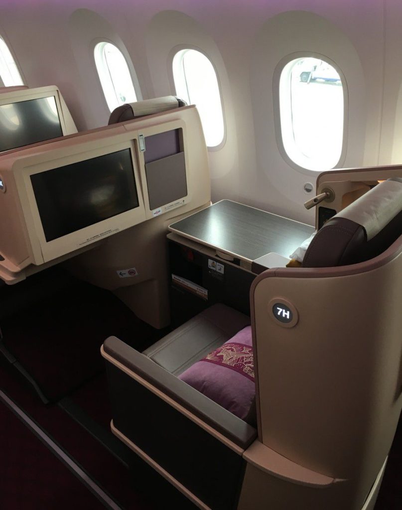 juneyao business class dreamliner b787-9