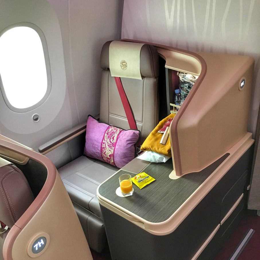 juneyao business class dreamliner b787-9