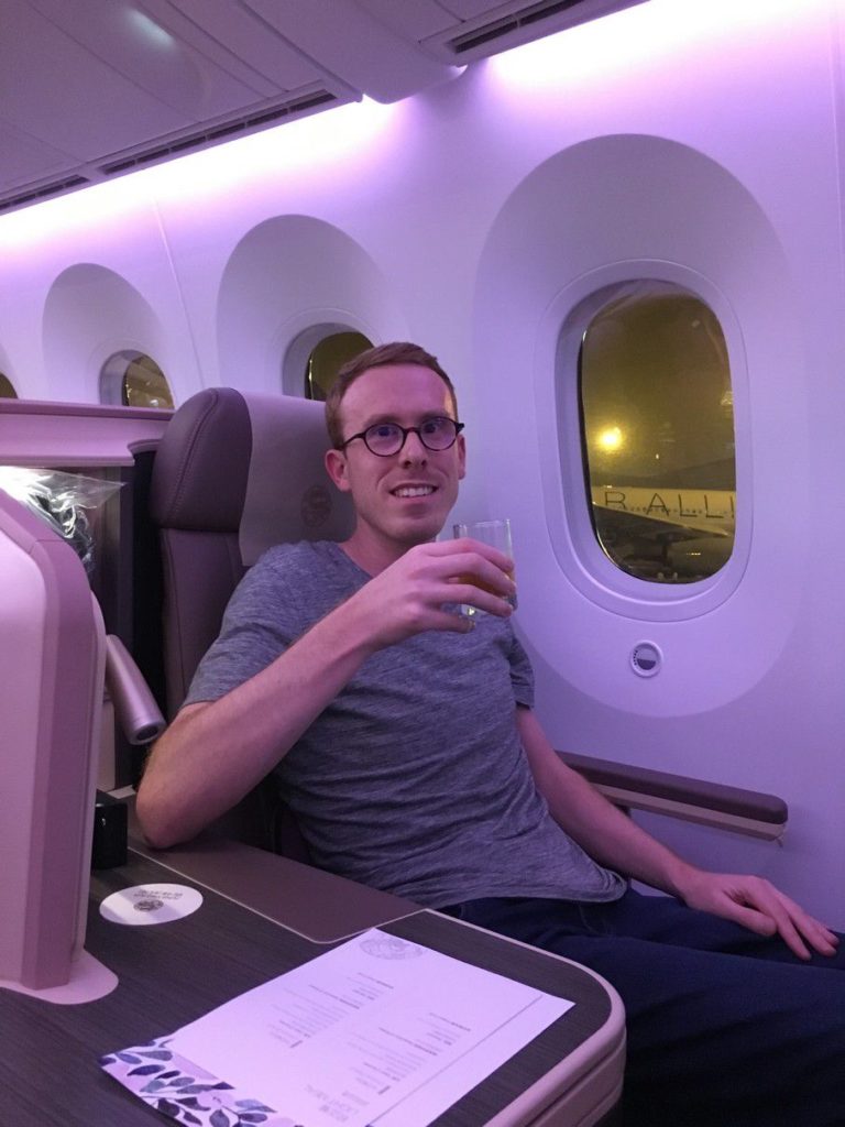 juneyao business class dreamliner b787-9 ginger around the world