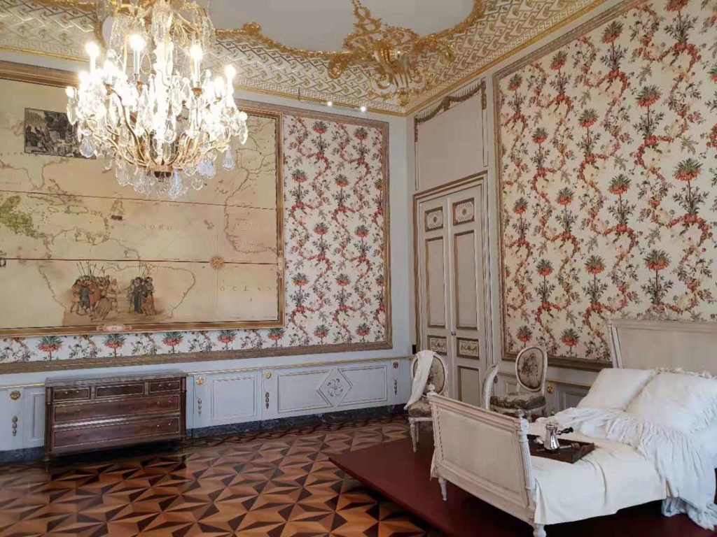 Chateau de seneffe castle bedroom