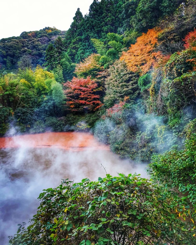 7 hells of beppu azure blue pool