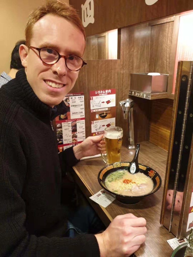 ginger around the world eating ramen